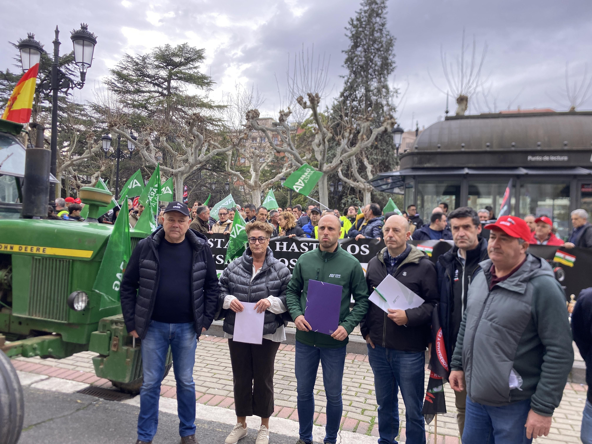 Tractorada en Logroño: "El campo ya no puede más"