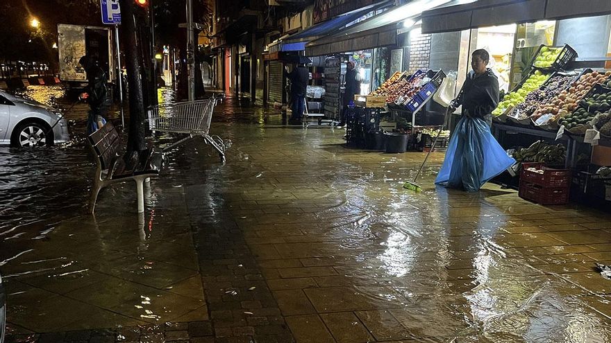 La Policía Local de Córdoba recibe más de 120 llamadas este sábado en lo más duro del temporal