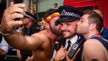 Ya era hora de que Theresa May tuviese un buen gesto con las personas transexuales