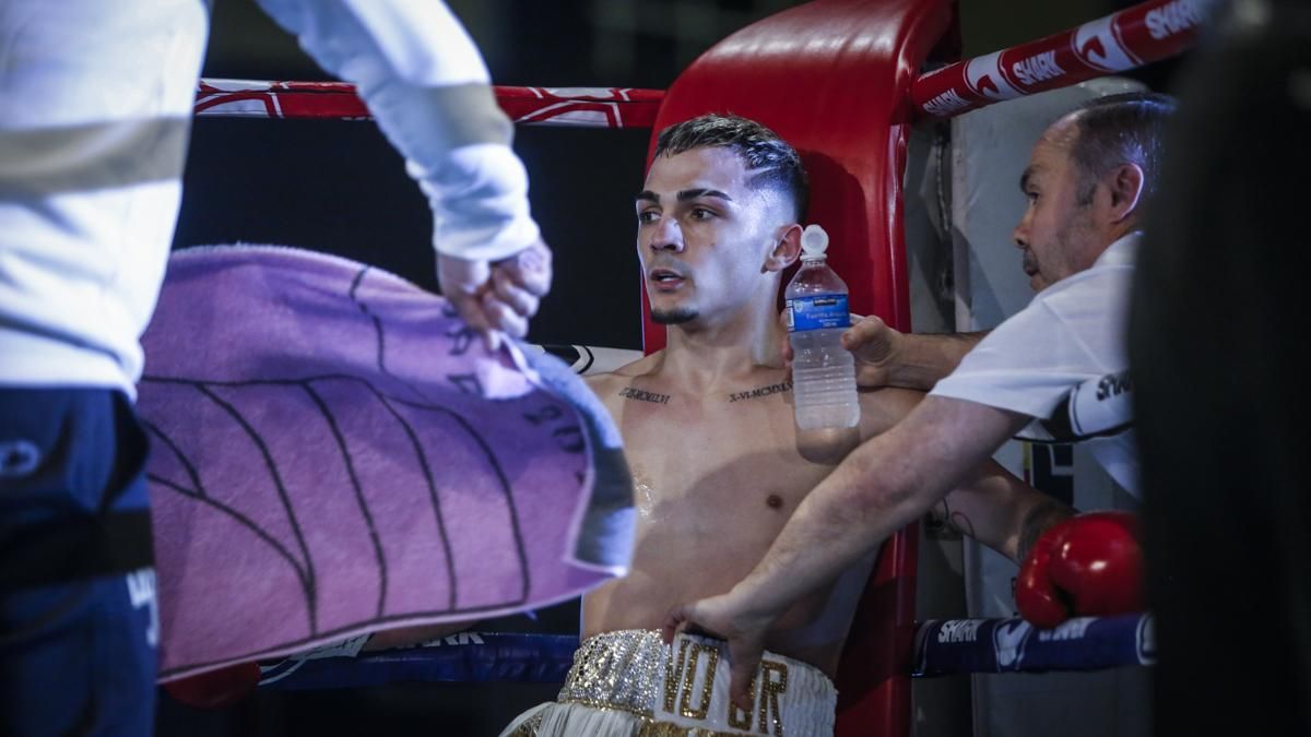 Combate de Rafa Lozano Jr. por el cinturón Iberoamericano