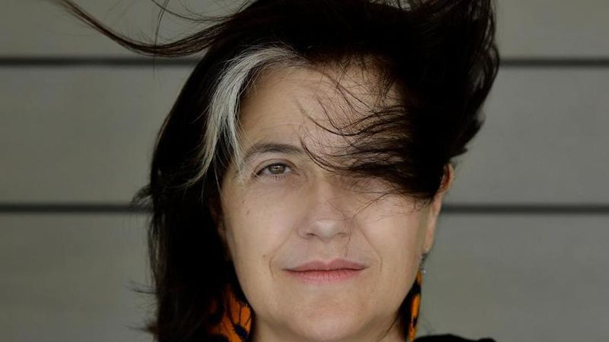Rosa Ribas y las mujeres detectives: “Algunas imágenes de la novela negra son ya muy tópicas y hay que cambiarlas”