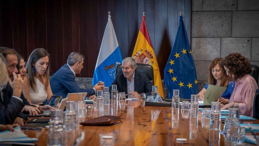 El Gobierno canario reconoce que falta crédito para 2023 pero aprueba perder 18 millones al año por el impuesto de sucesiones