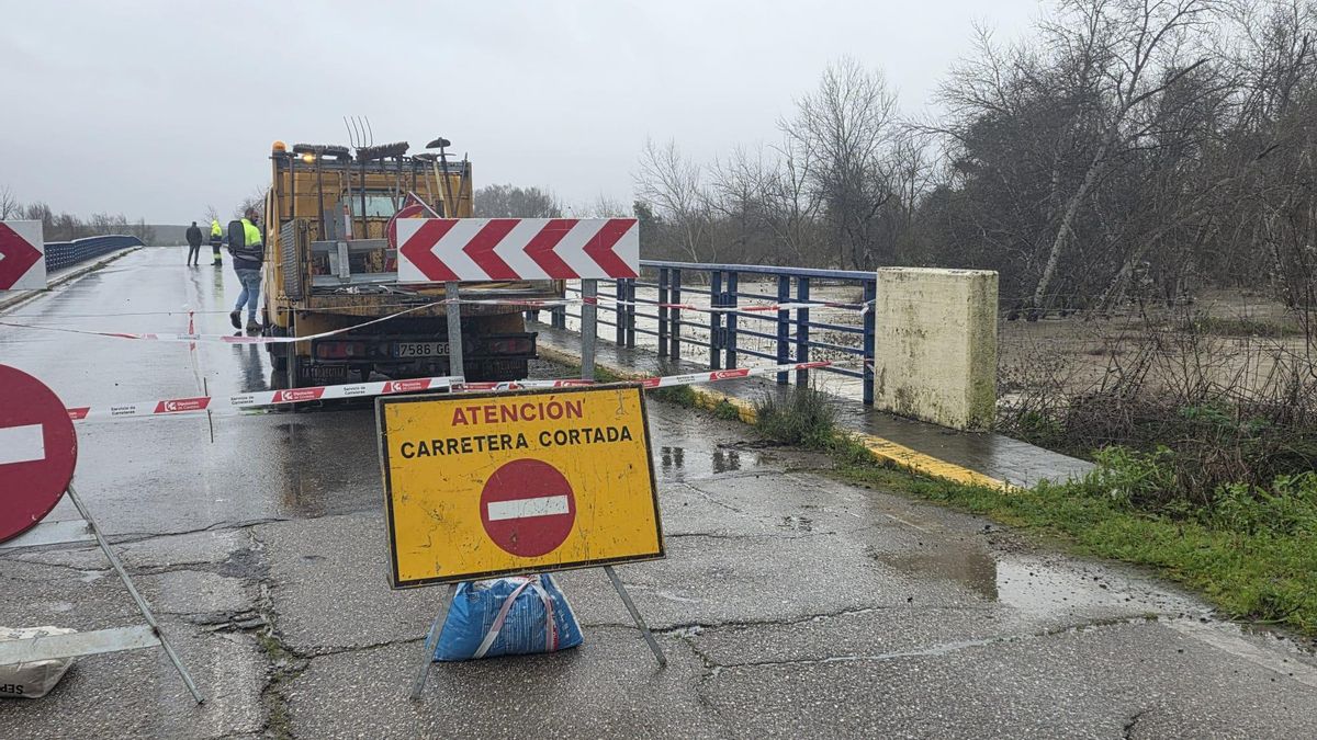 Diez carreteras provinciales se mantienen cortadas por el temporal en Córdoba