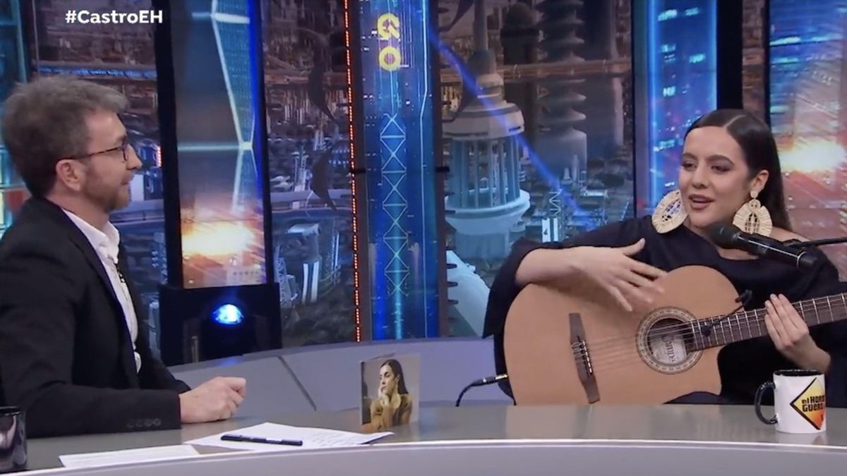 Valeria Castro con Pablo Motos. EL HORMIGUERO