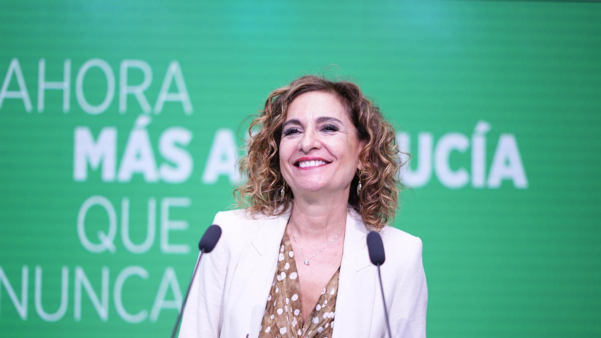 Montero asegura que la huelga general se convoca "contra la oposición" por tumbar los decretos de vivienda