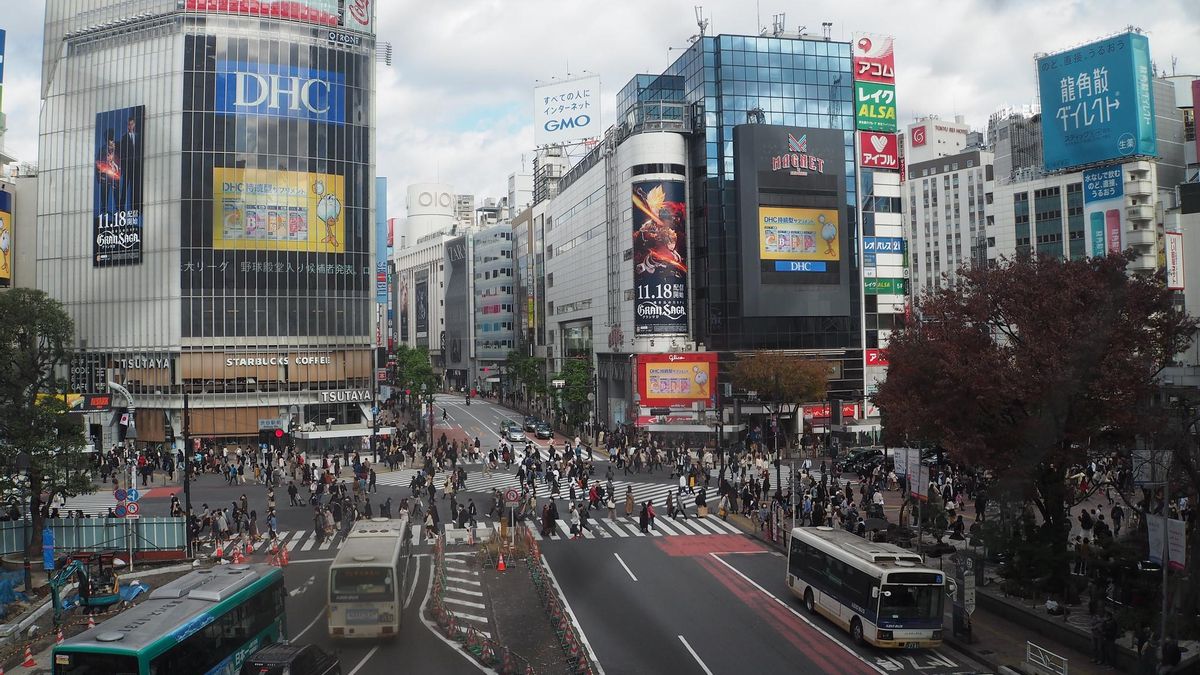 Un día en Shibuya: las dos caras del cruce más famosos del mundo