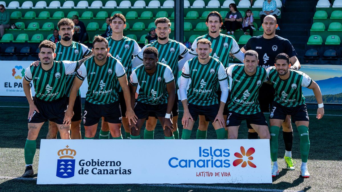 Formación del Atlético Paso en el último partido como local frente al Getafe B