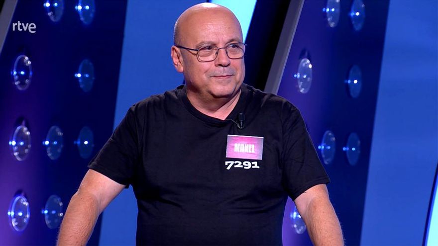 La camiseta de un concursante de 'Saber y ganar' en homenaje a los 7.291 muertos en las residencias de Ayuso