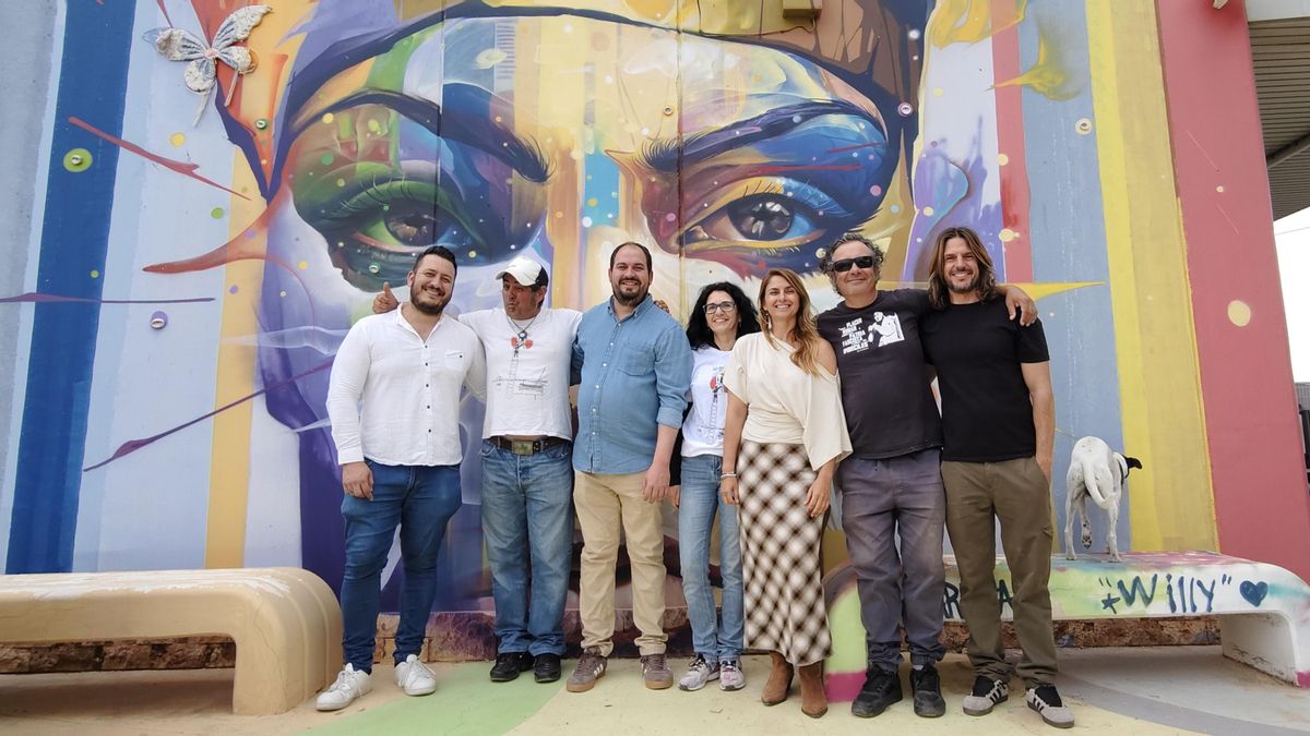 Los Alcázares reúne a medio centenar de artistas de todo el mundo para crear 50 nuevos murales en el municipio