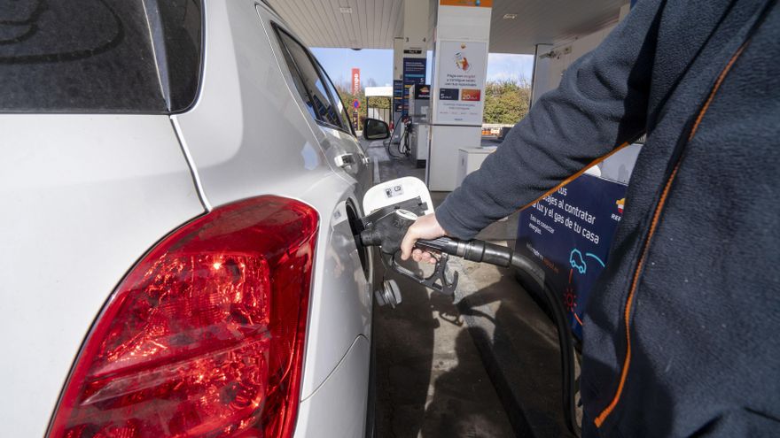 Más inflación y menos crecimiento: el mes de guerra en Oriente Medio ya le pasa factura a la economía española