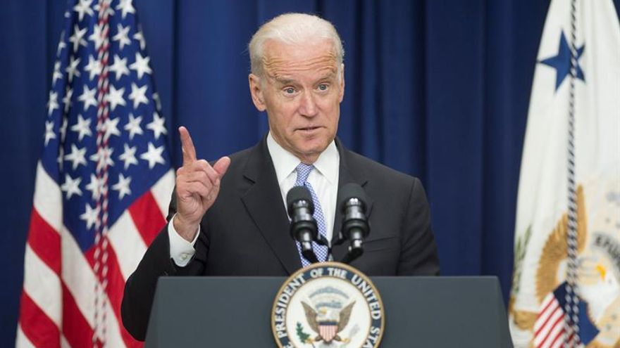 Biden afirma que conducta de Trump hacia juez es "censurable" y "racista"