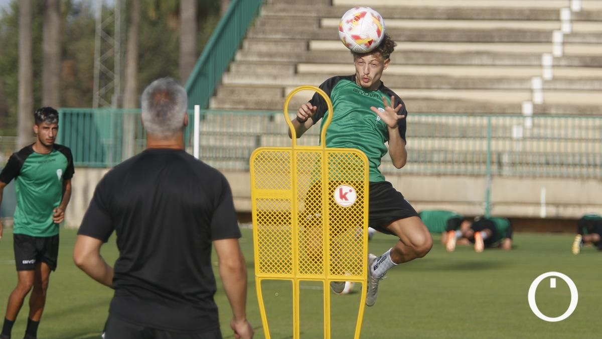 Primer entrenamiento del Córdoba CF tras las vacaciones