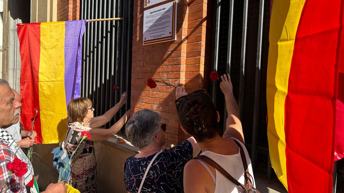 IU instalará sus propias placas por el Día de las Víctimas del Franquismo tras acusar al Gobierno de incumplicar la ley regional