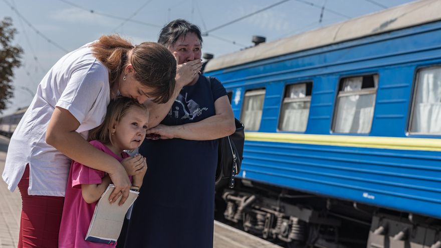 Los habitantes de Pokrovsk hacen las maletas ante el avance implacable del ejército ruso en el este de Ucrania