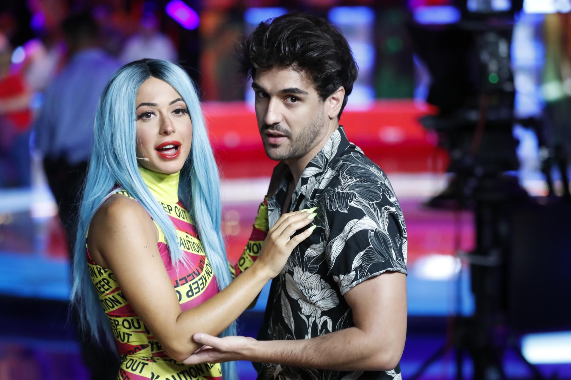 Mahi Masegosa y su novio durante el debate final de 'Supervivientes'