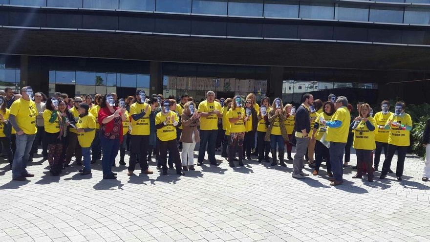 Concentraciones del personal del Registro Civil en el Palacio de Justicia de Las Palmas de Gran Canaria