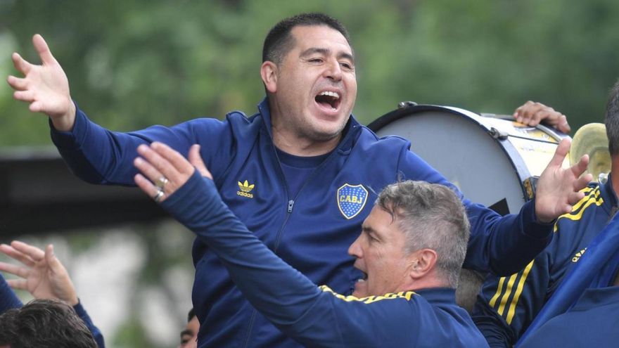 Riquelme, el verdadero estratega, le ganó terreno a la dupla Ibarra - Macri en un "cierre de campaña" épico