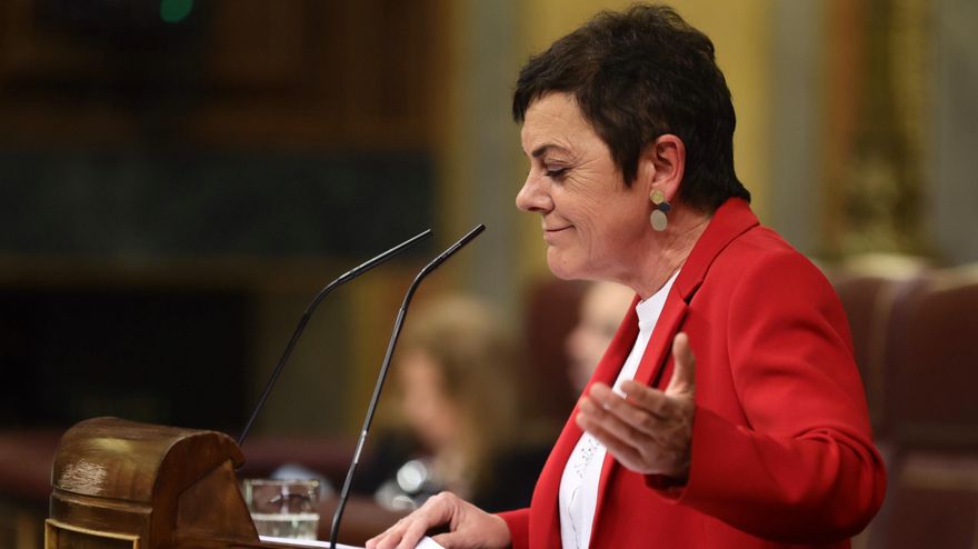 La portavoz de EH Bildu en el Congreso, Mertxe Aizpurua, interviene en una sesión plenaria, en el Congreso de los Diputados, que gira en torno a la tramitación como proyecto de ley del decreto de medidas para paliar los efectos de la guerra de Ucrania.