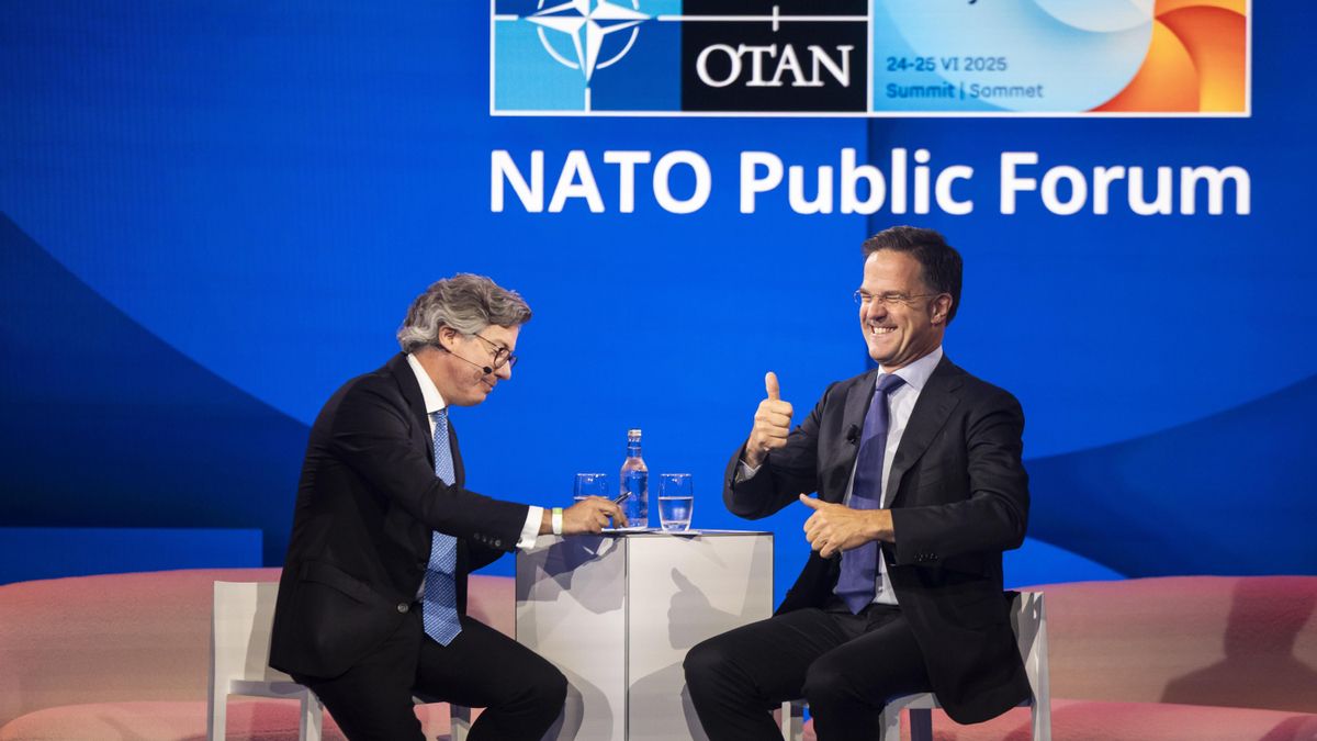 El secretario general de la OTAN, Mark Rutte, en un coloquio informal sobre industria militar antes de la cumbre de La Haya.