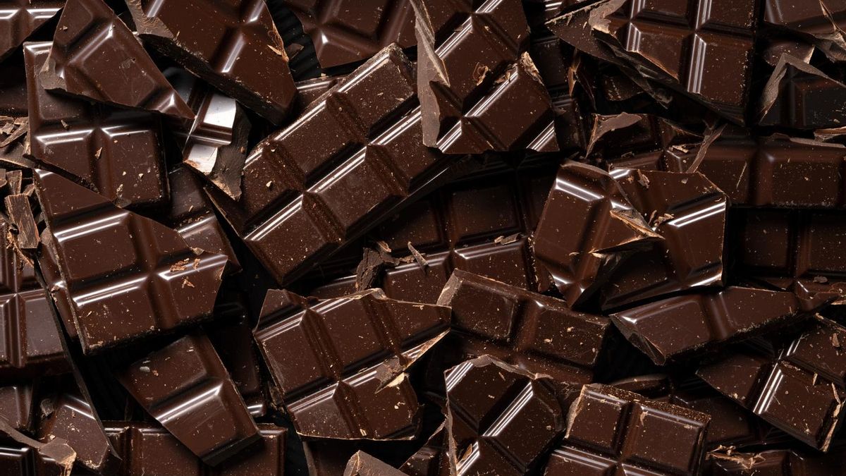 Puedes emplear chocolate de repostería negro o con leche