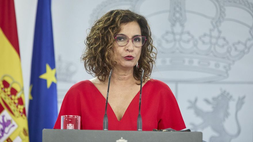 María Jesús Montero en rueda de prensa tras la reunión de Pedro Sánchez con Isabel Díaz Ayuso en Moncloa.