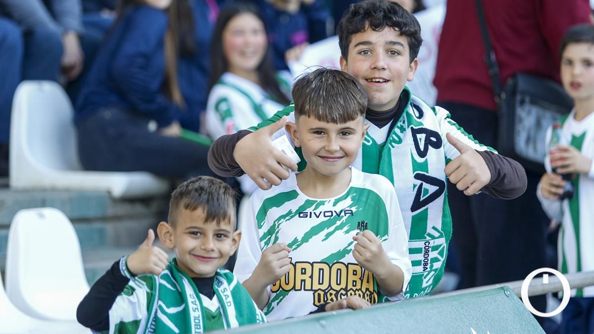 Grada Blanquiverde del Córdoba CF - SD Huesca