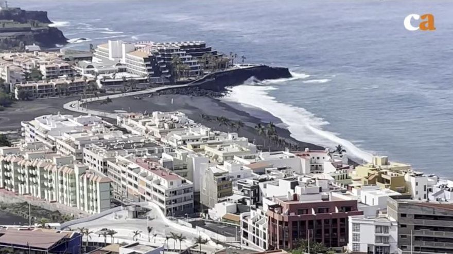 El alto nivel de gases en Puerto Naos y La Bombilla dificulta el retorno a estos núcleos