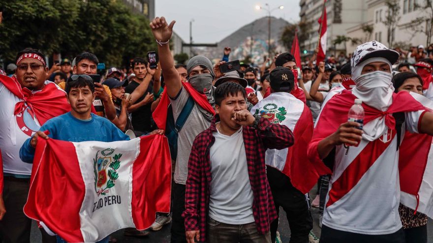 Crisis en Perú: adelanto de elecciones, protestas y una acusación contra Castillo por "rebelión"