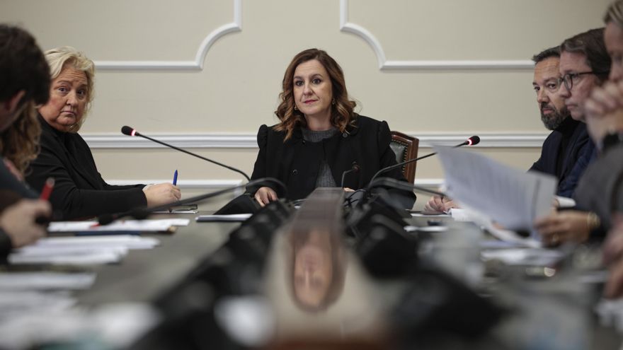 "Purga ideológica" en la delegación de Fallas de València: el PP y Vox despiden a dos "funcionarios de carrera" que accedieron en 2017