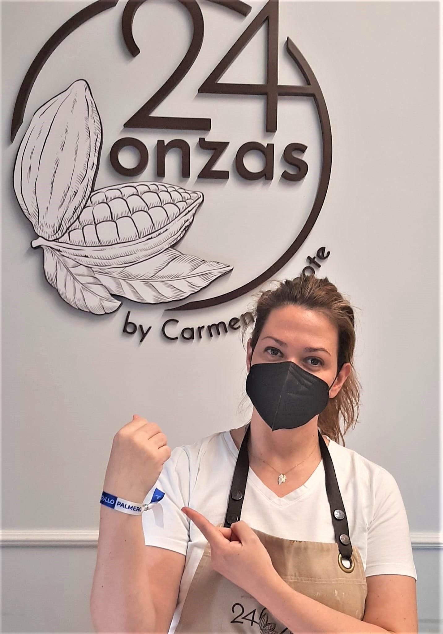 Carmen Capote, en su obrador '24 Onzas', nominada IV Premio Pastelero Revelación en Madrid Fusión.