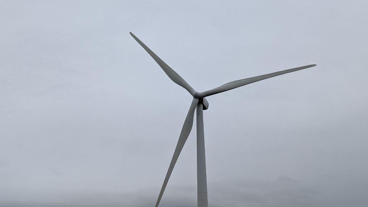 Sale a información pública un parque eólico en La Cepeda asociado a un macroparque solar ya autorizado