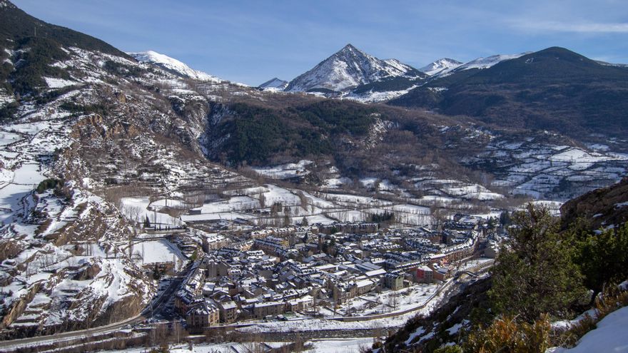 It looks like the Alps, but it's in Spain: this beautiful mountain town is perfect for a Christmas break
