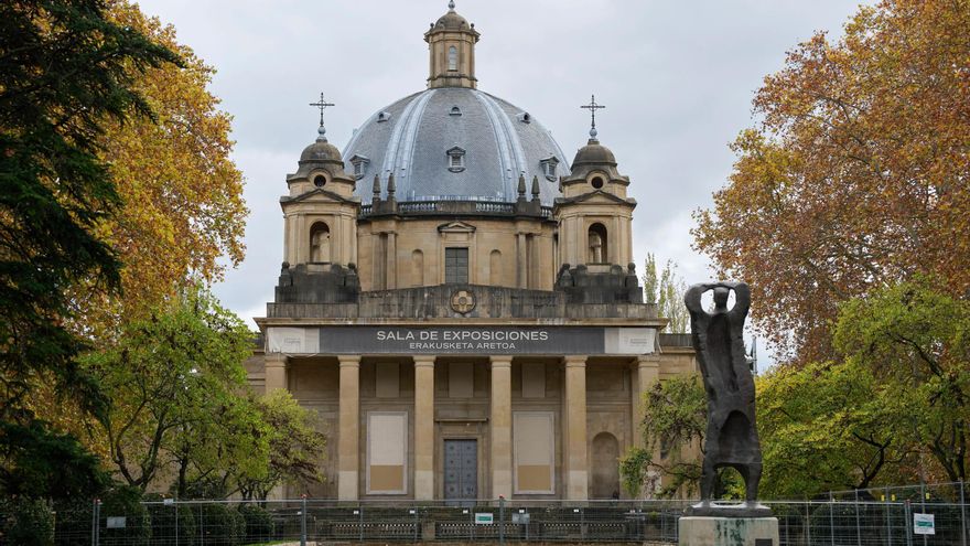 Nostálgicos carlistas piden "proteger" los Caídos de Pamplona, el mayor monumento urbano franquista