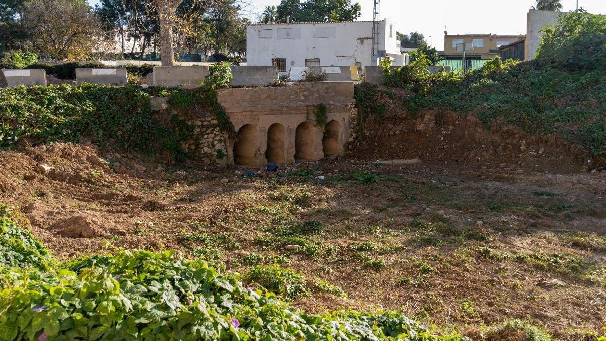 Pont sobre el barranc Salt de l'Aigua en Manises.