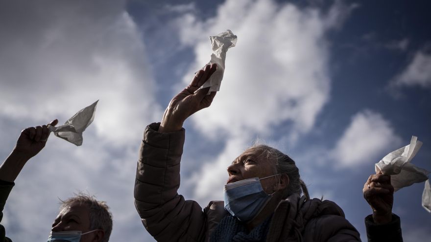 ¿Quién va a pensar en transformar la sanidad pública? Hace falta más inversión, pero no en lo mismo que hasta ahora