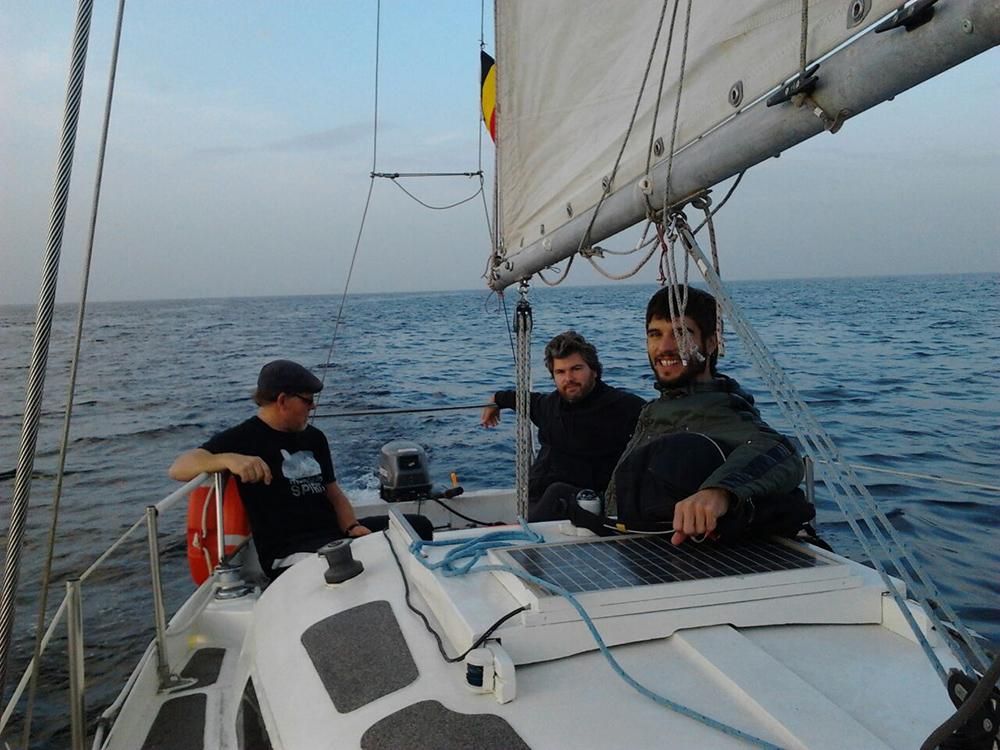 Miembros de la Flotilla Sandía rumbo al punto de encuentro. (Foto: Movimiento Ciudadano No Petroleras).