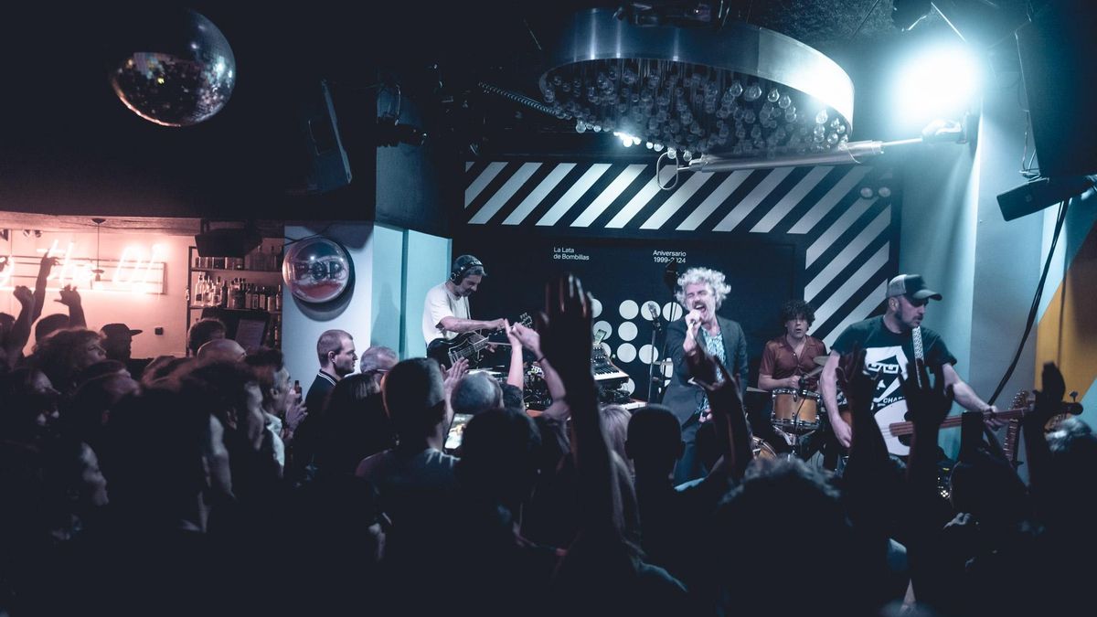 León Benavente en la Lata de Bombillas