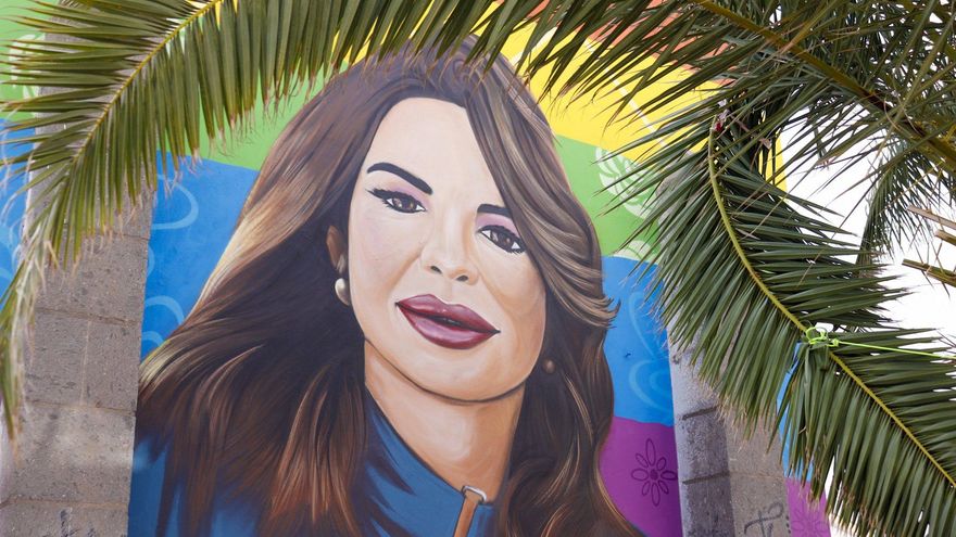 Las Palmas de Gran Canaria homenajea "con orgullo" a la actriz Isabel Torres con un mural en pleno centro