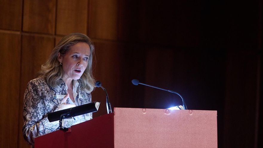 La previsión de crecimiento del 4,4% del Gobierno en 2022 revela un frenazo en el segundo semestre