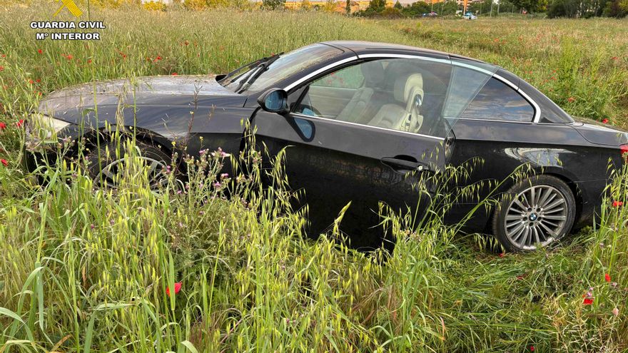 Un menor de 14 años se da a la fuga al volante de un BMW y termina encallado tras una persecución entre Alberite y Logroño