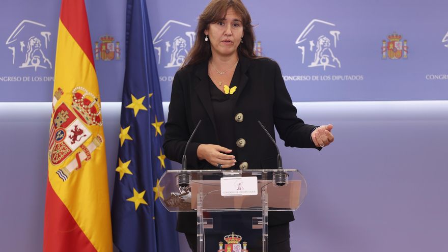 La portavoz de Junts en el Congreso, Laura Borràs, interviene en la rueda de prensa posterior a la Junta de Portavoces celebrada en el Congreso de los Diputados, en Madrid, (España), a 20 de octubre de 2020.