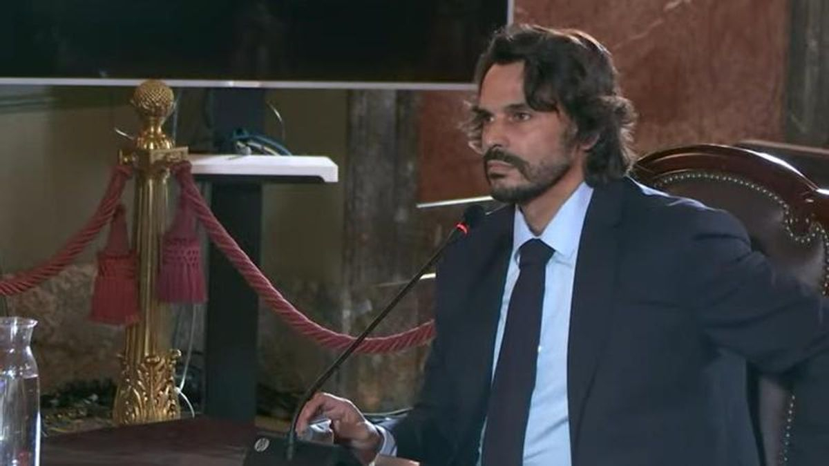 La Fiscalía ve "muy probable" que la pareja de Ayuso camuflara el pago de "un favor" a un directivo de Quirón