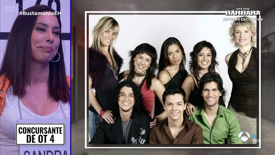 Sandra Polop ve una imagen junto a sus compañeros de 'OT 2005'