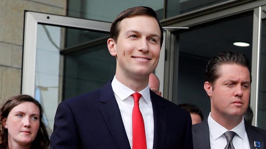 Gobierno mexicano condecora al yerno de Trump por la renegociación del TLCAN