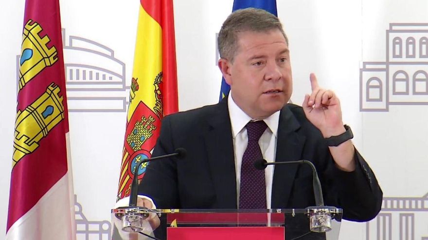 Page señala a la alcaldesa de Talavera de la Reina como su sucesora al frente de la Junta