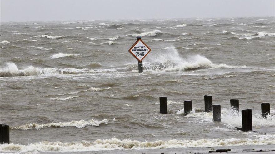 Depresión tropical se convierte en la tormenta "Barry" en México