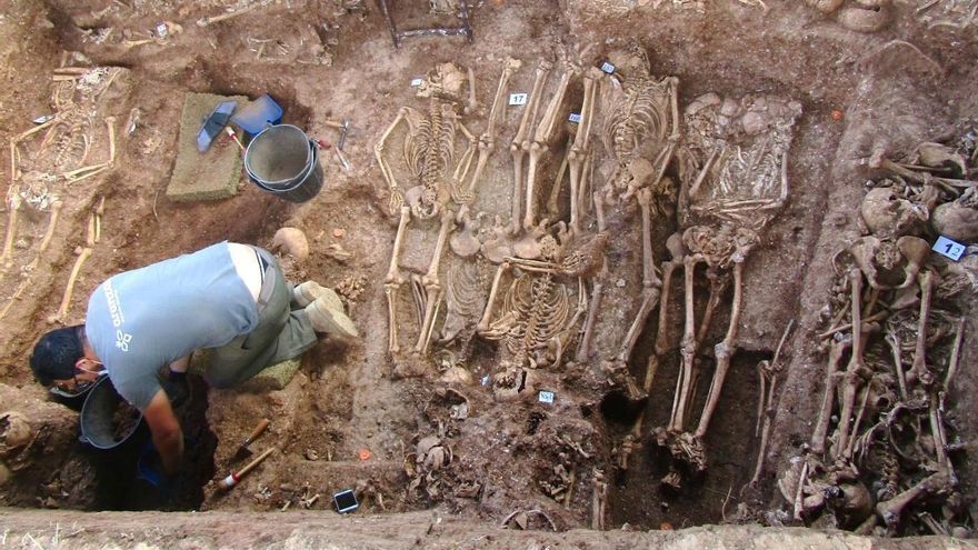 Acelerón para que puedan empezar a finales de año las obras en la fosa común Monumento, la más grande de Sevilla