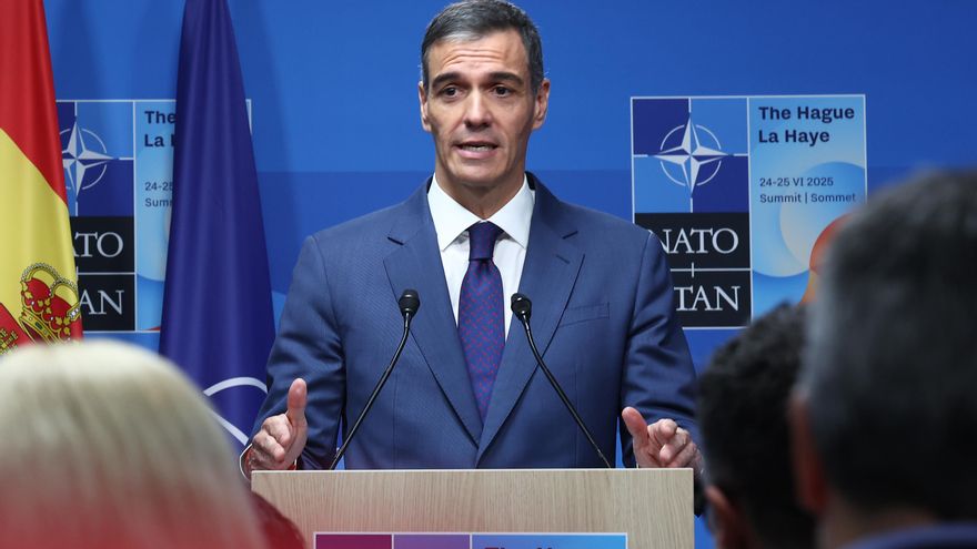 El presidente del Gobierno, Pedro Sánchez,  ofrece una rueda de prensa durante la segunda jornada de la Cumbre de la OTAN, a 25 de junio de 2025, en La Haya (Países Bajos).