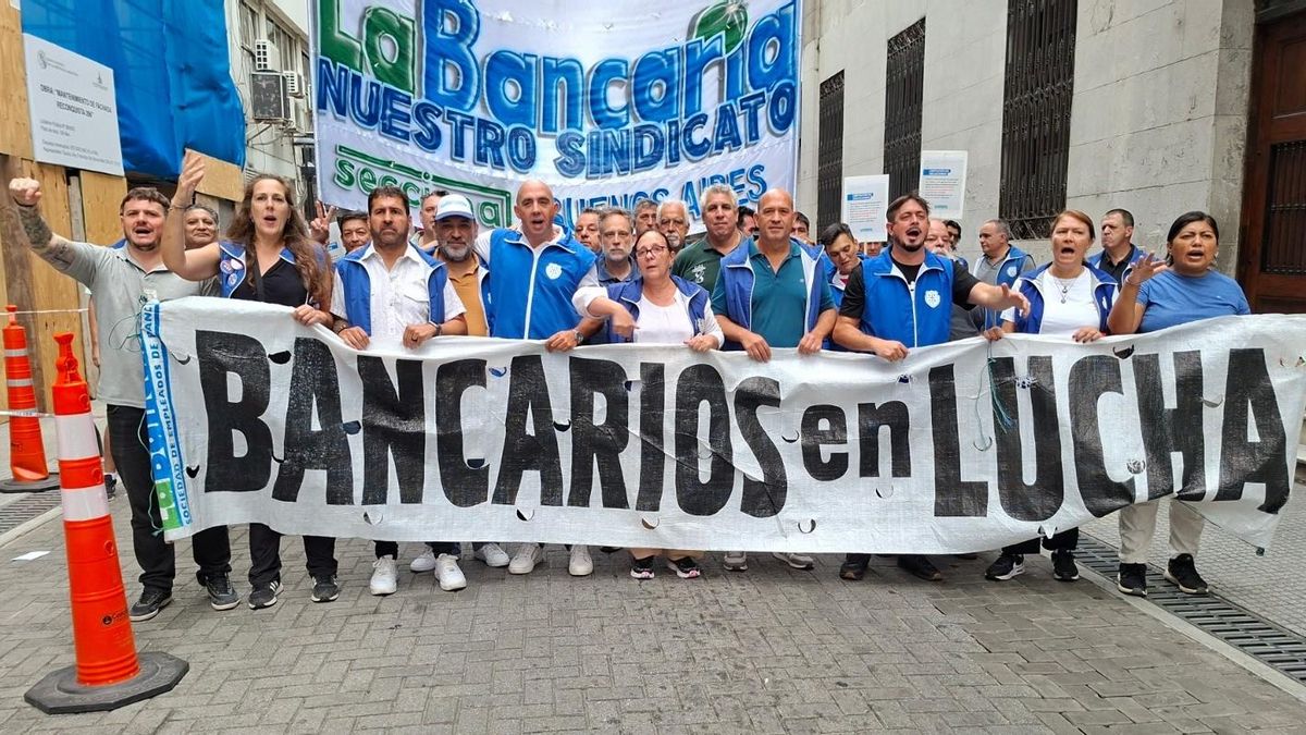 La Bancaria convoca a un paro en el Banco Central y en el Hipotecario para el 13 de mayo