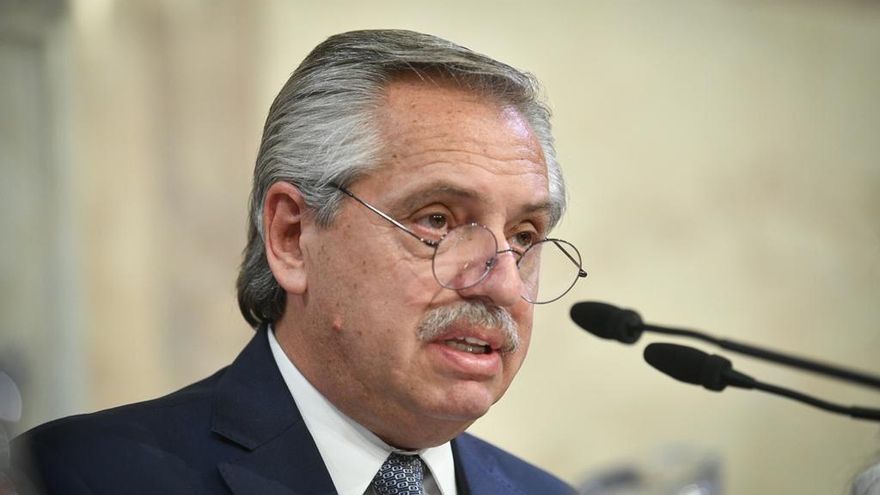 El Gobierno reducirá subsidios a la clase media, pero las tarifas aumentarán por debajo del salario